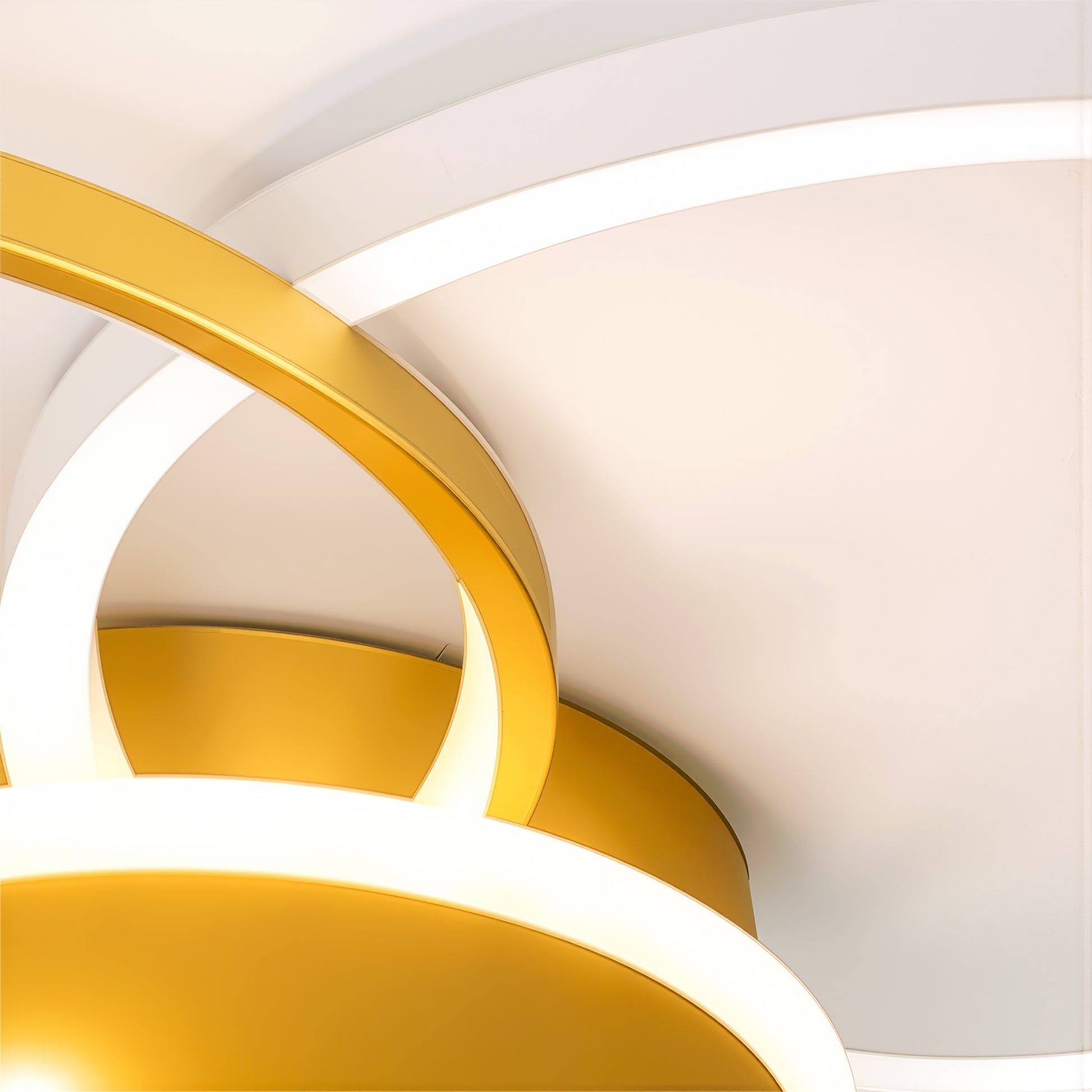 LED полилей с дистанционно управление KILLIAN 80W, 4 кръга, студена/топла/неутрална светлина, димиране, златни LED полилеи с дистанционно управление Заглавие по подразбиране Alessandro Design