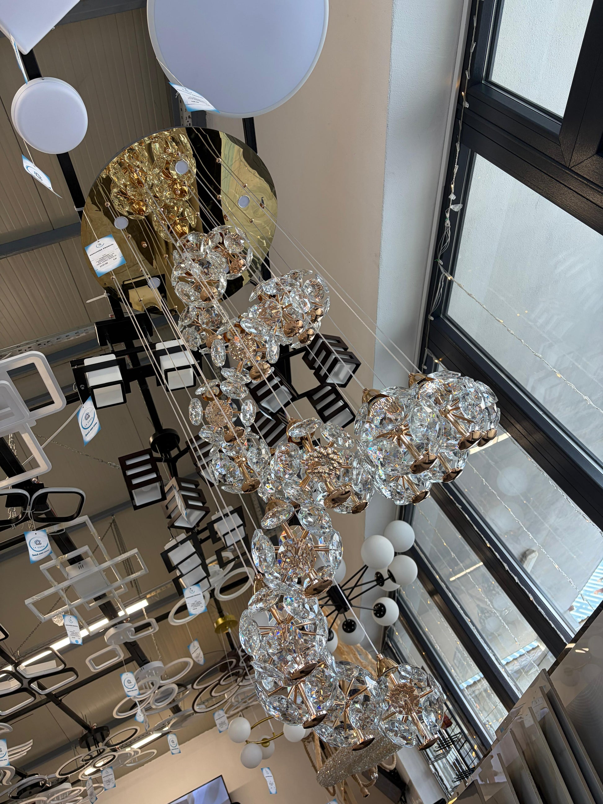 Crystal LED полилей KILKENNY Culmino, 144 W, неутрална светлина, диаметър 60 см, златни модерни полилеи Заглавие по подразбиране Alessandro Design