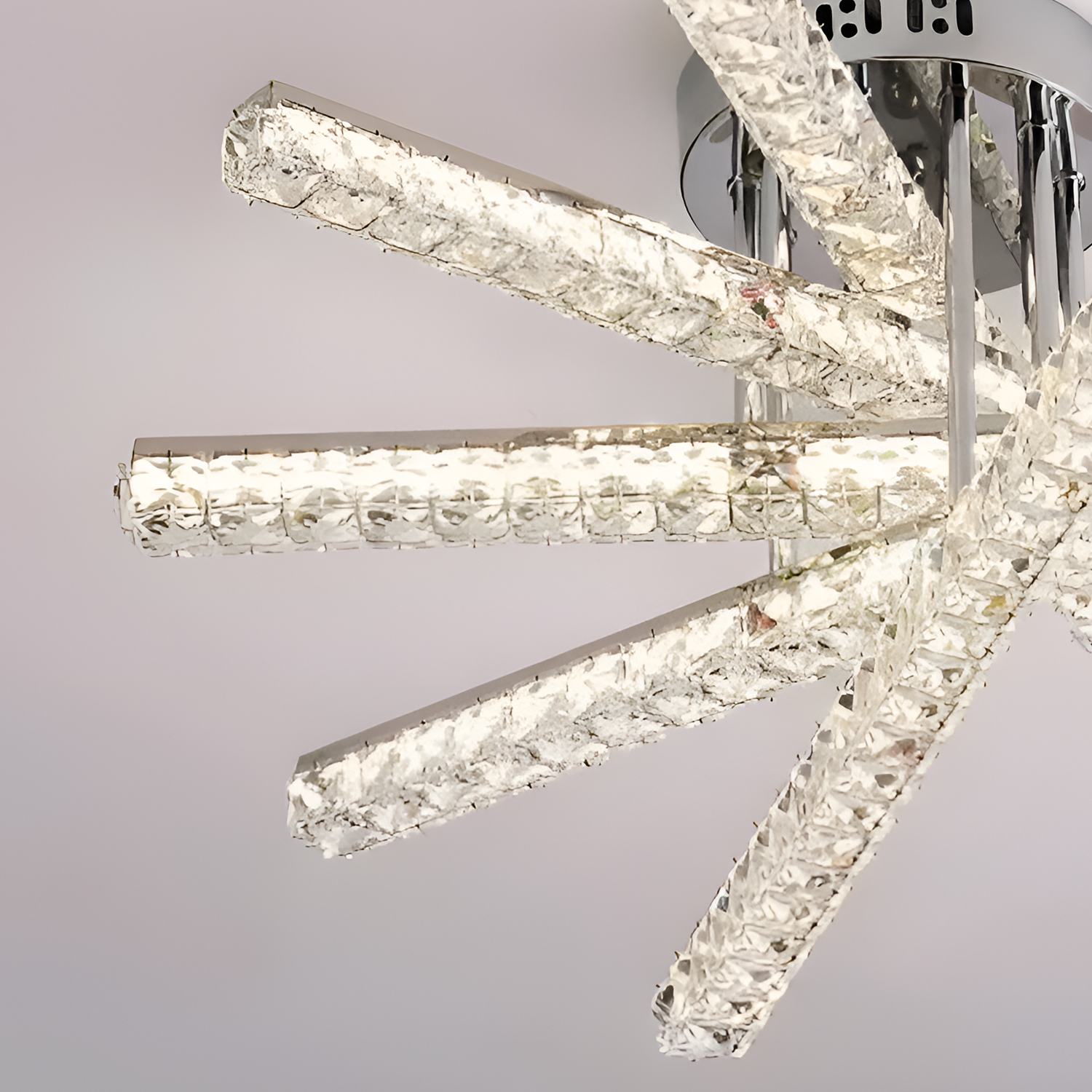 LED полилей с дистанционно управление LUELLA 79W 5 елемента, линейна, студена/топла/неутрална светлина, димируема, сребърен кристален LED полилей Заглавие по подразбиране Alessandro Design