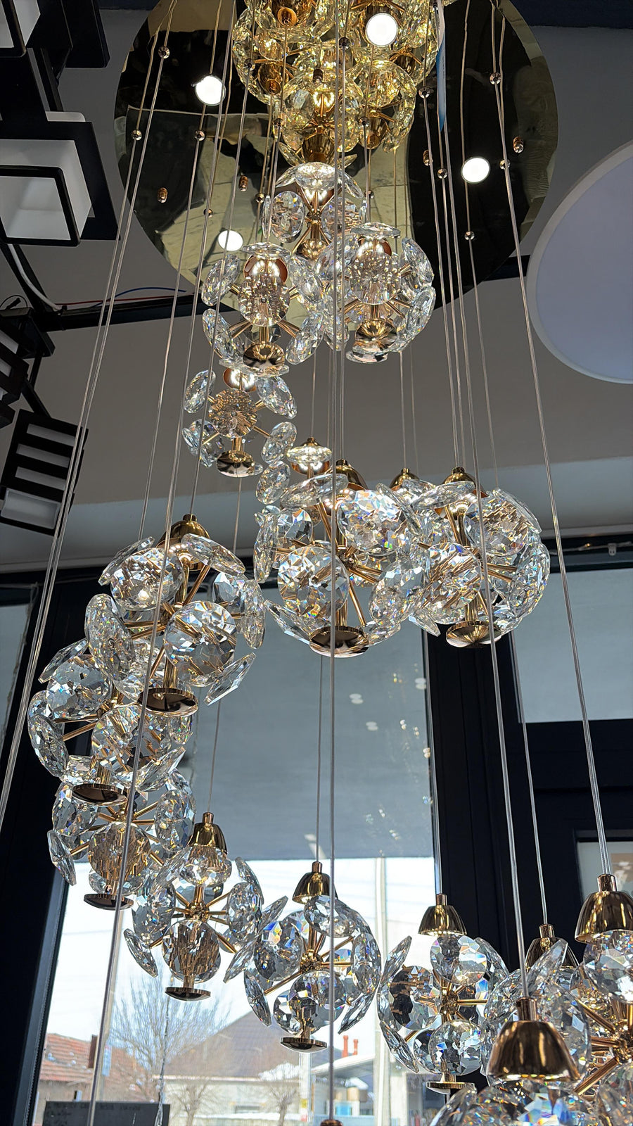 Crystal LED полилей KILKENNY Culmino, 144 W, неутрална светлина, диаметър 60 см, златни модерни полилеи Заглавие по подразбиране Alessandro Design