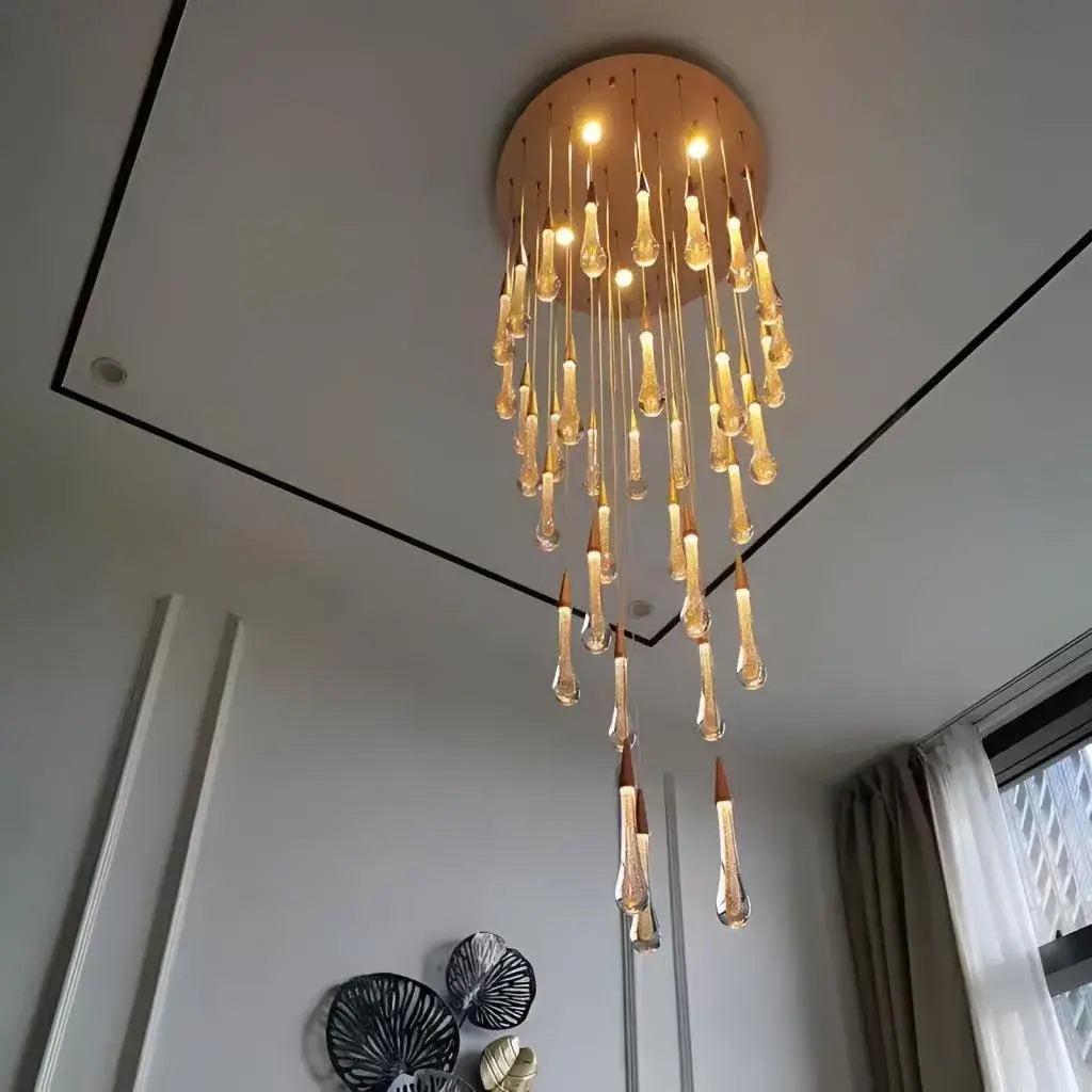 Висящ кристален LED полилей, 39 W, Юстиниан, диаметър 60 см, регулируема височина, злато, метал и кристал Кристални полилеи Заглавие по подразбиране Alessandro Design