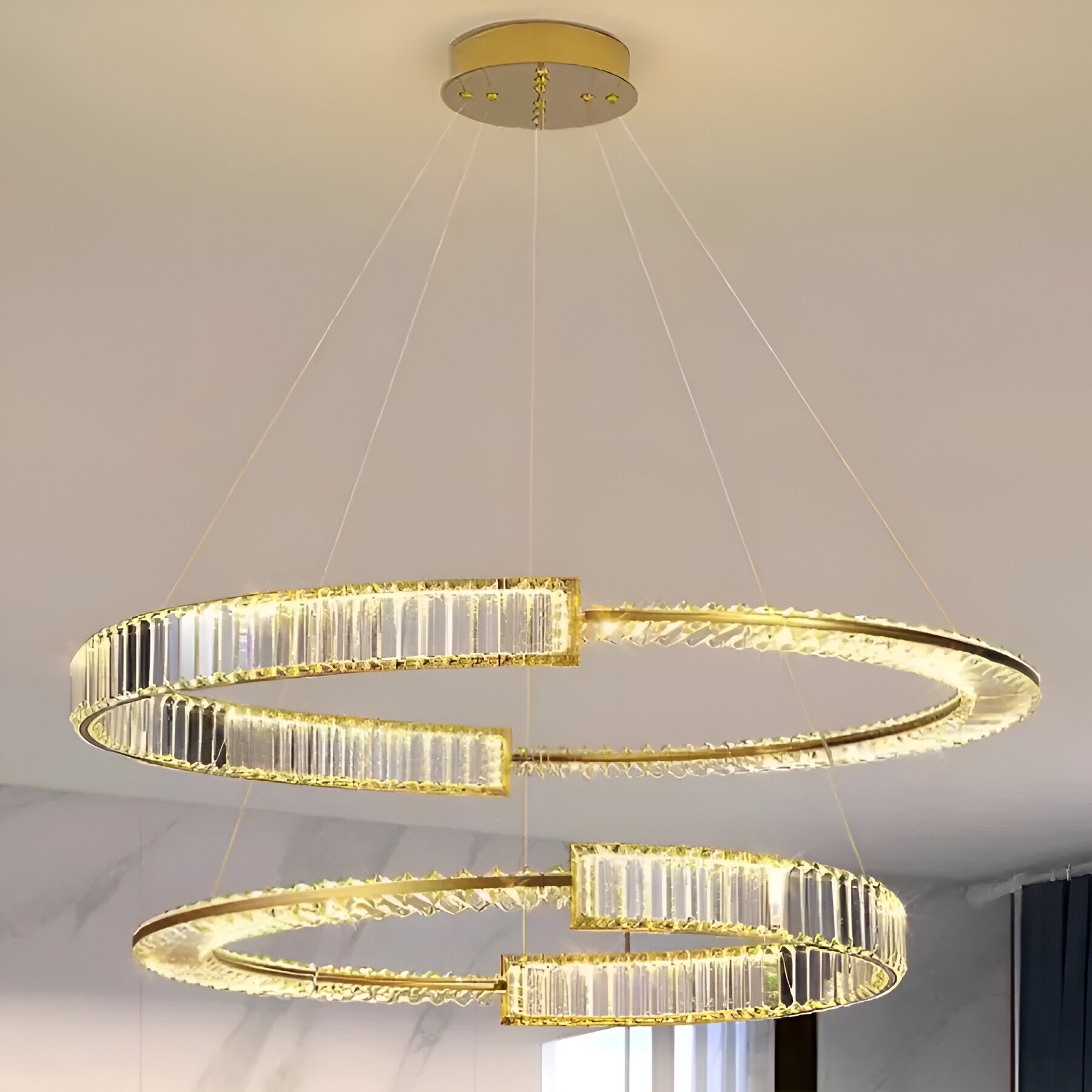 Висящ LED кристален полилей PRISM REGAL 117W, 2 кръга, студена/топла/неутрална светлина, димируем, златист, регулируема по височина Crystal LED полилеи Заглавие по подразбиране Alessandro Design
